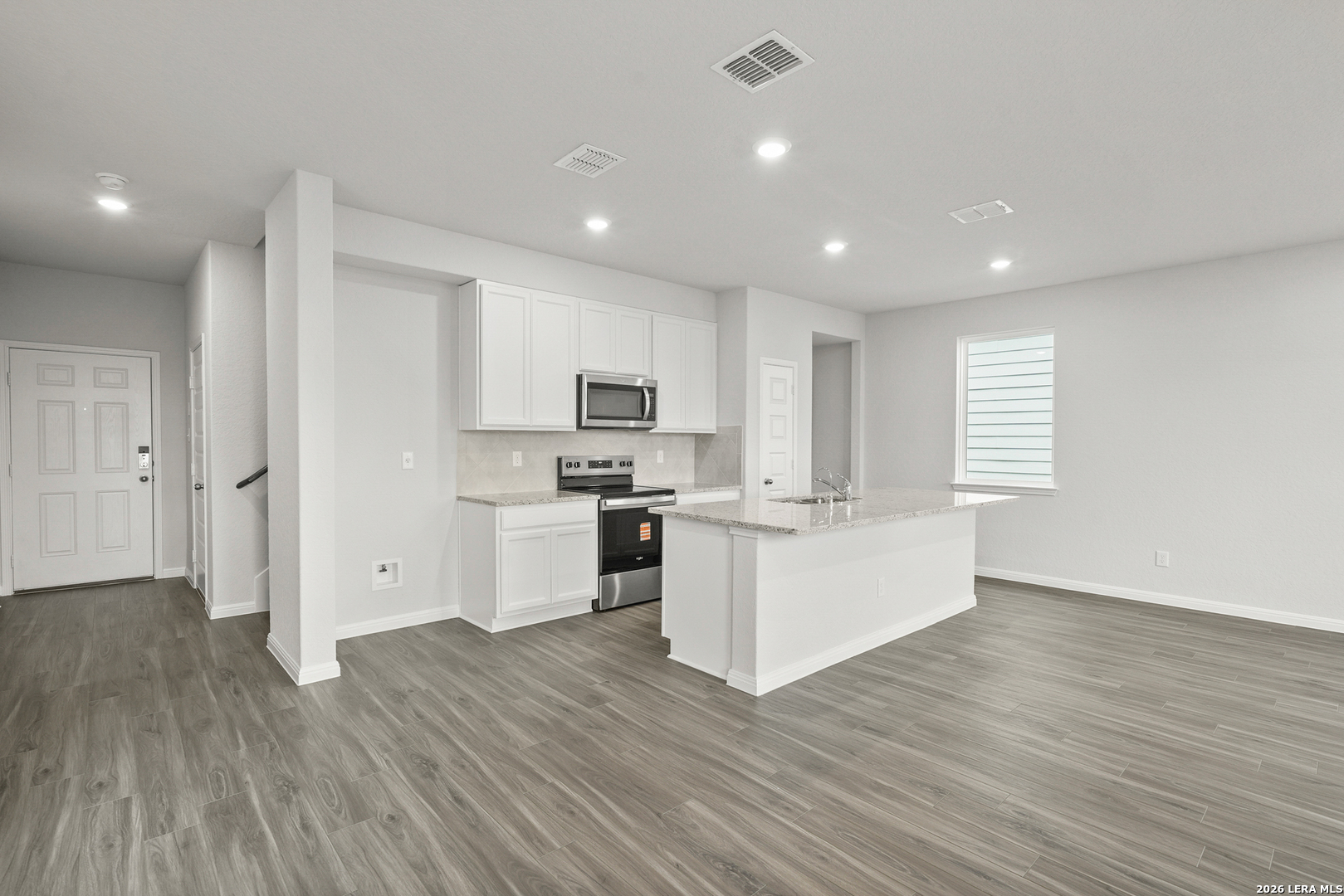 property viewer photo 6
