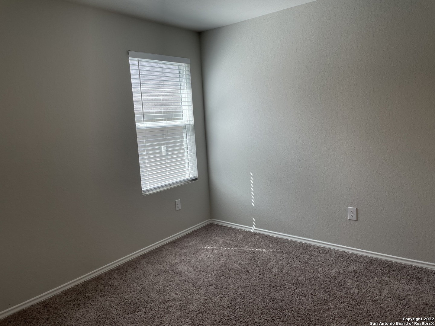 property viewer photo 6