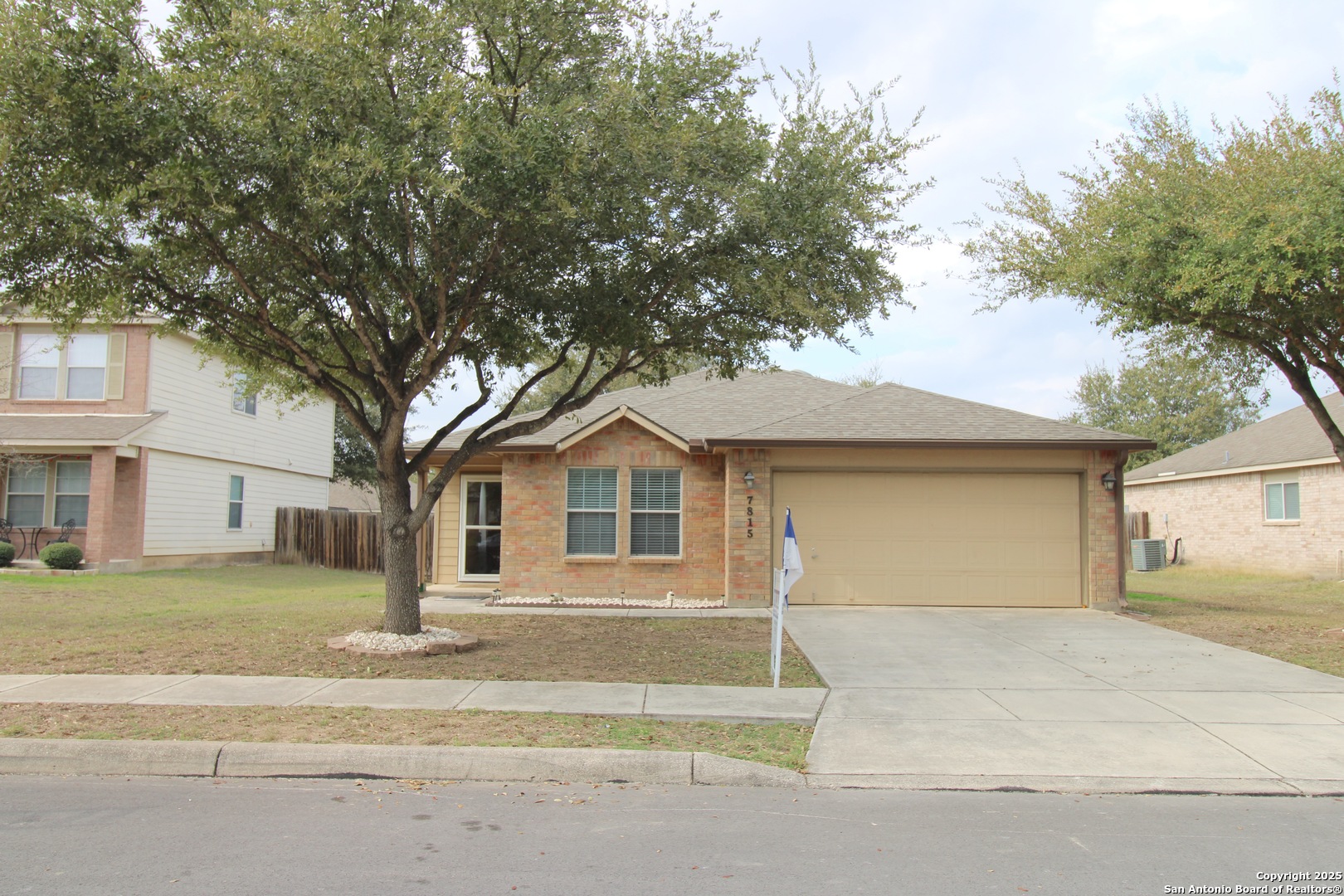 main property photo 0