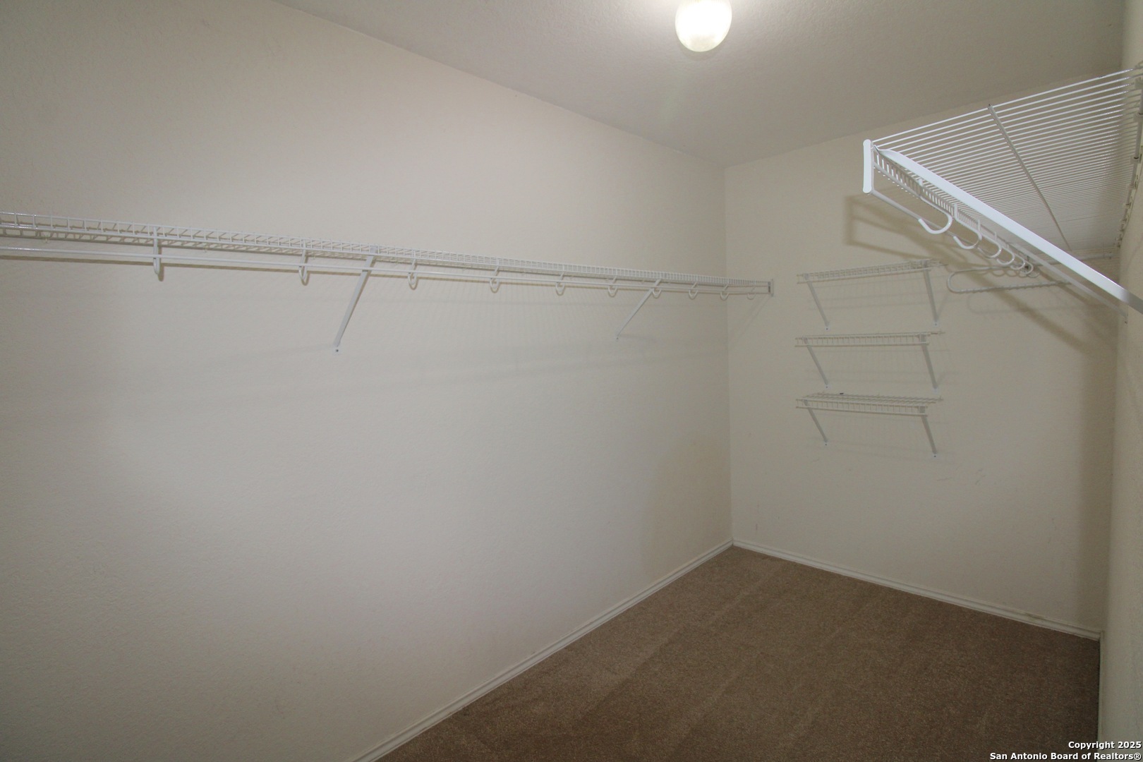 property viewer photo 14