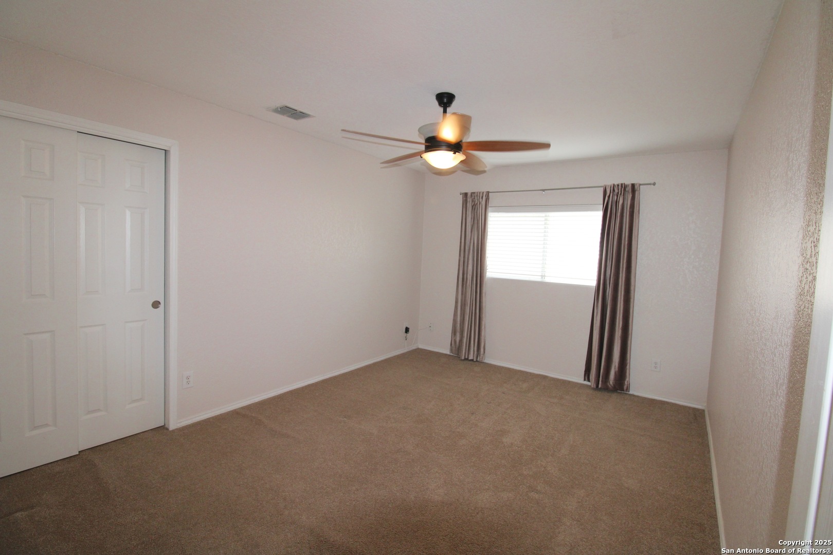 property viewer photo 15