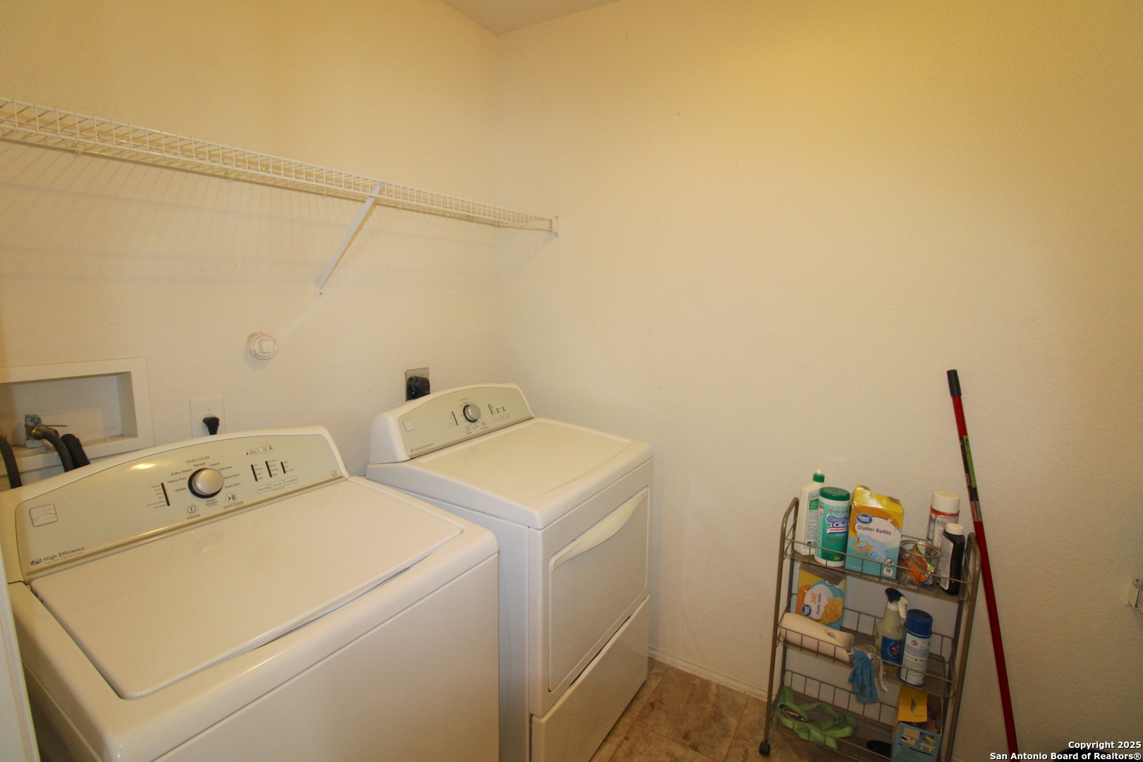 property viewer photo 19