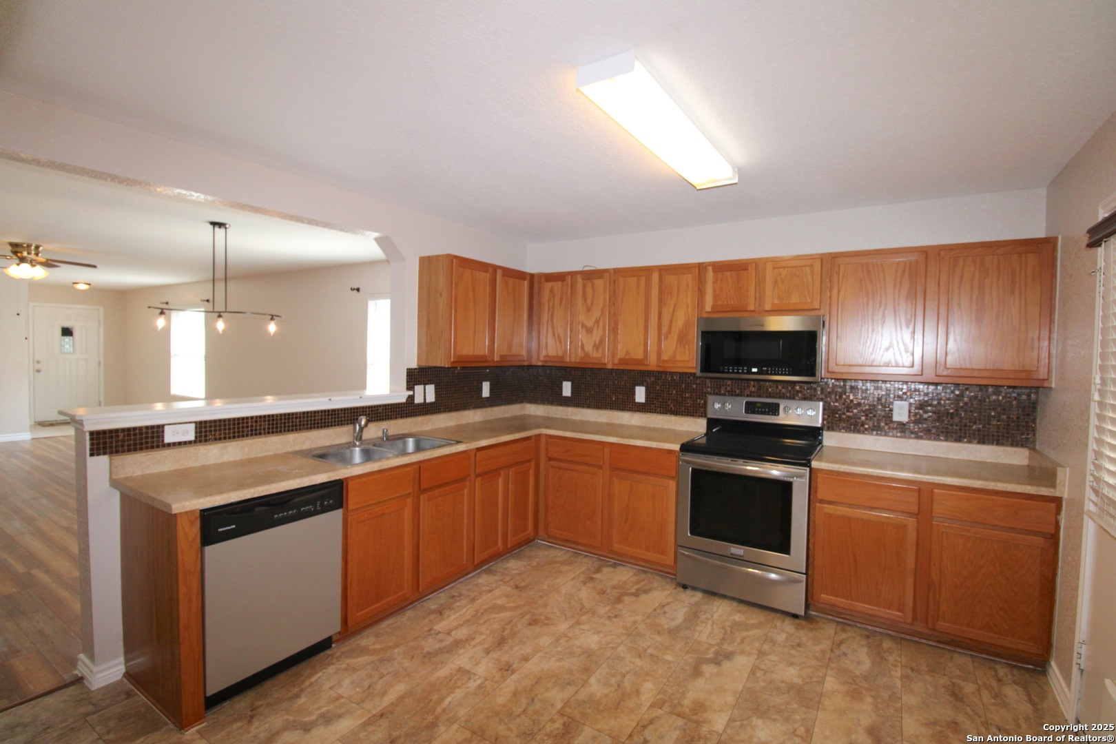 property viewer photo 6