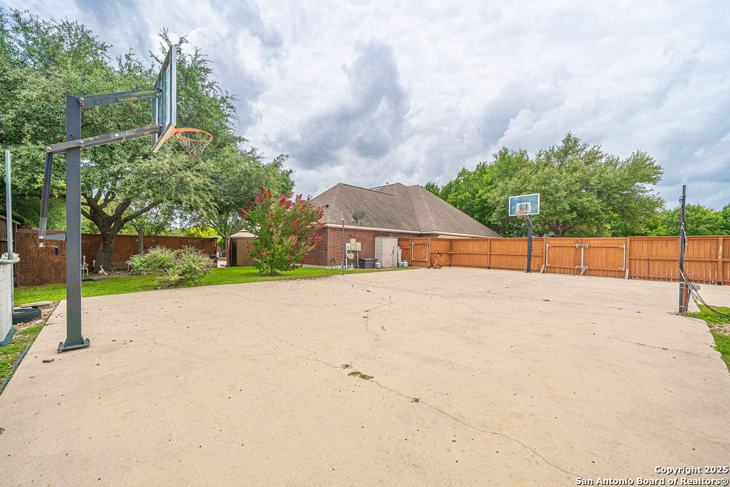 property viewer photo 16