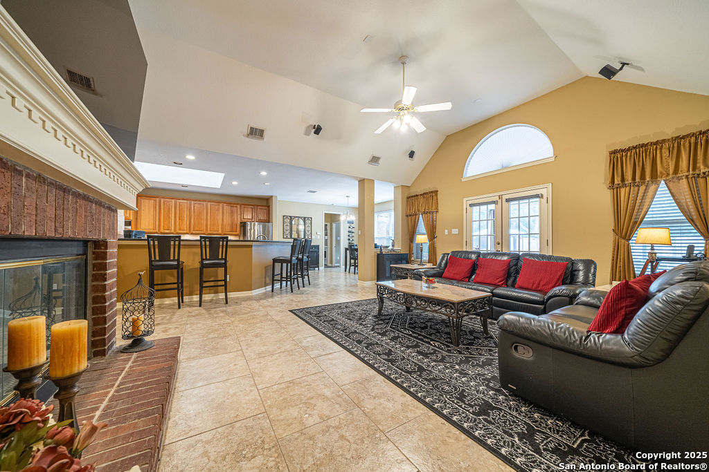 property viewer photo 19