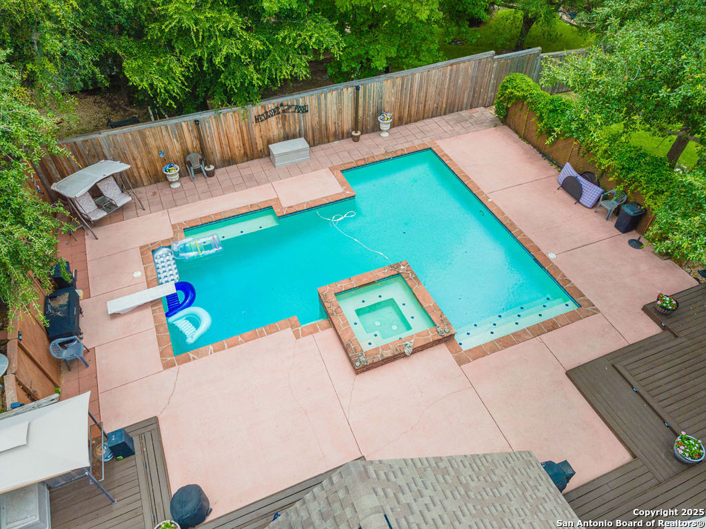 property viewer photo 25