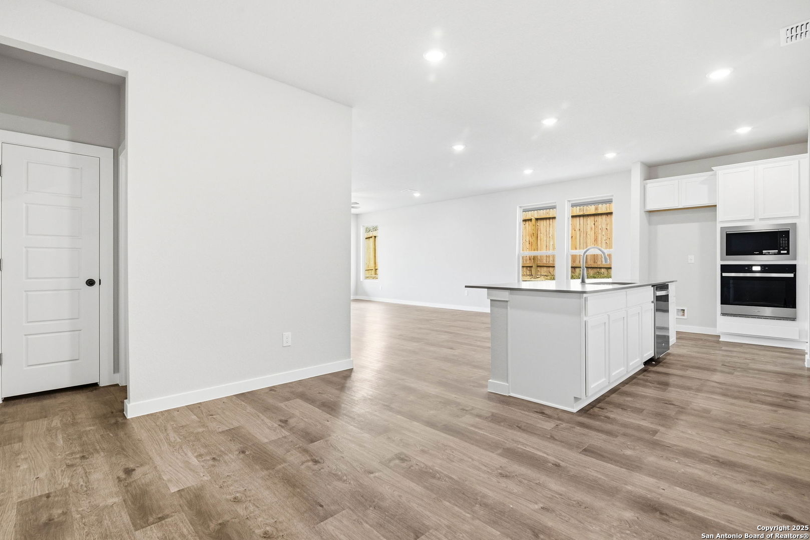 property viewer photo 17