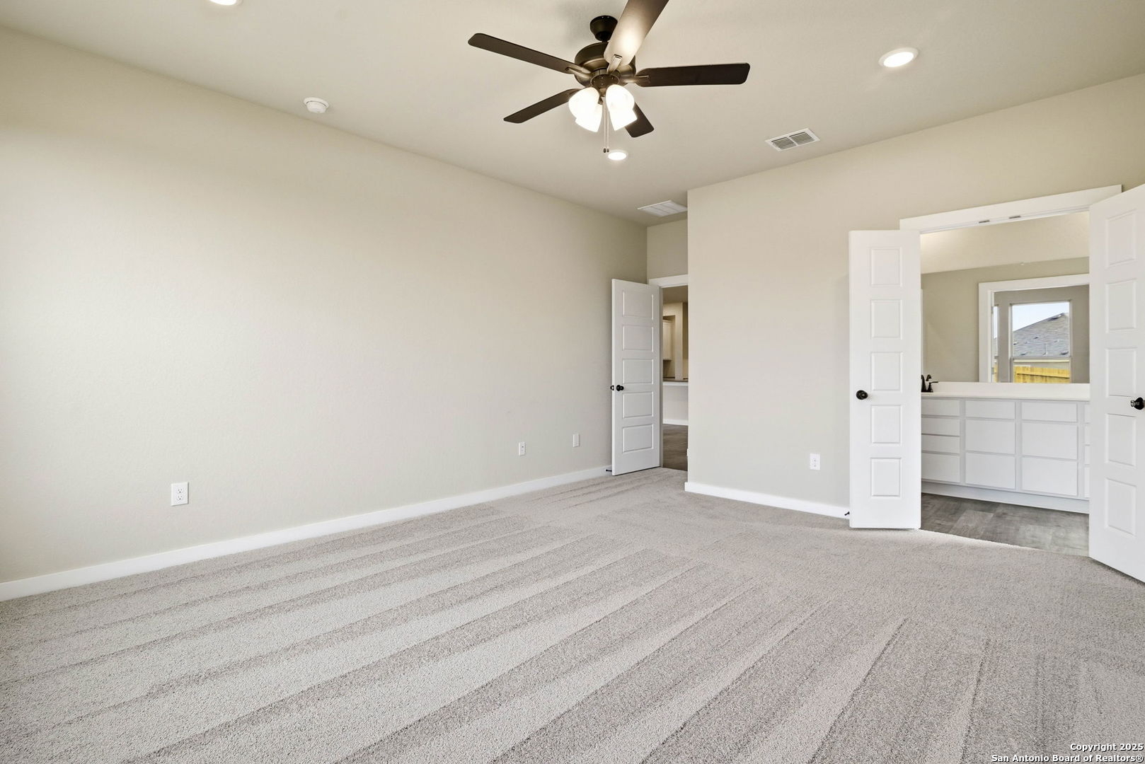 property viewer photo 23