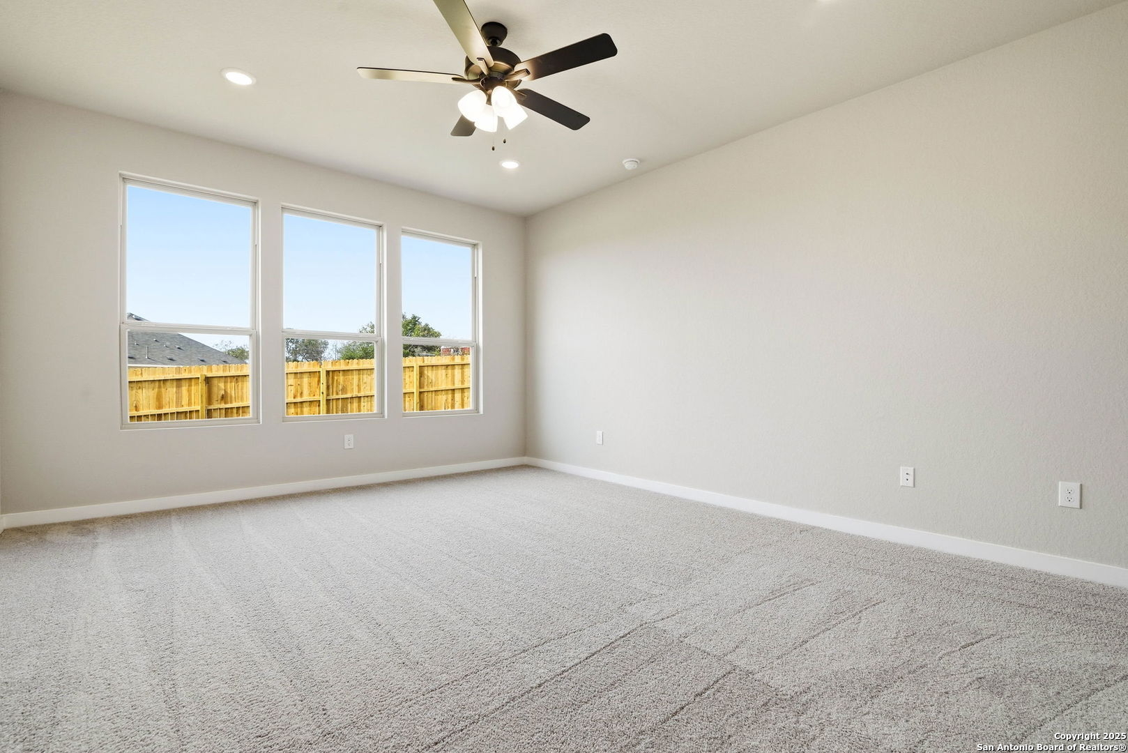 property viewer photo 24