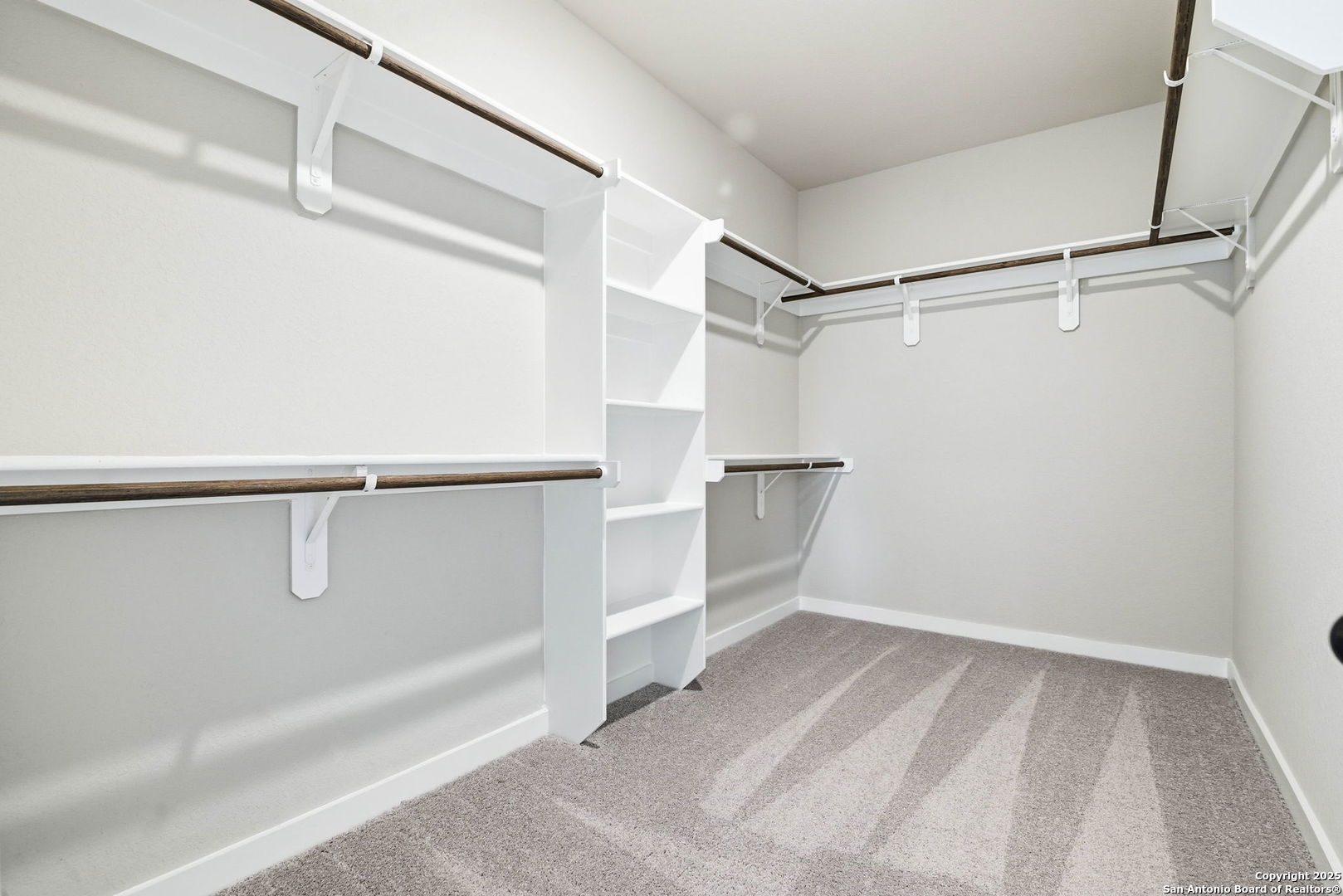 property viewer photo 27