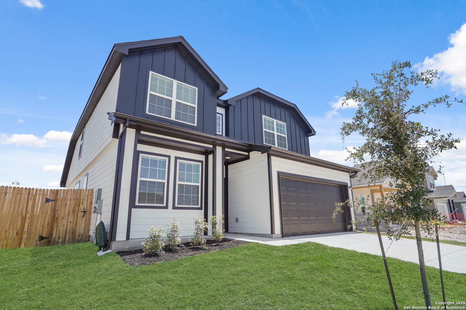 property viewer photo 1