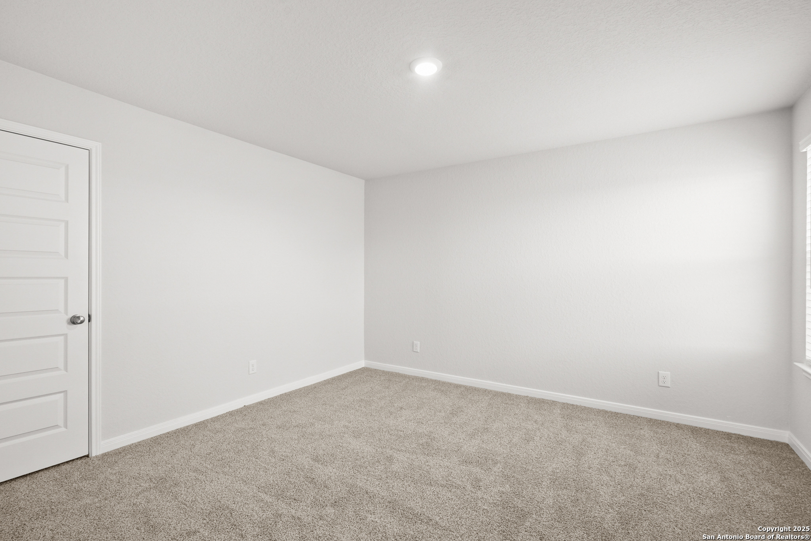 property viewer photo 17