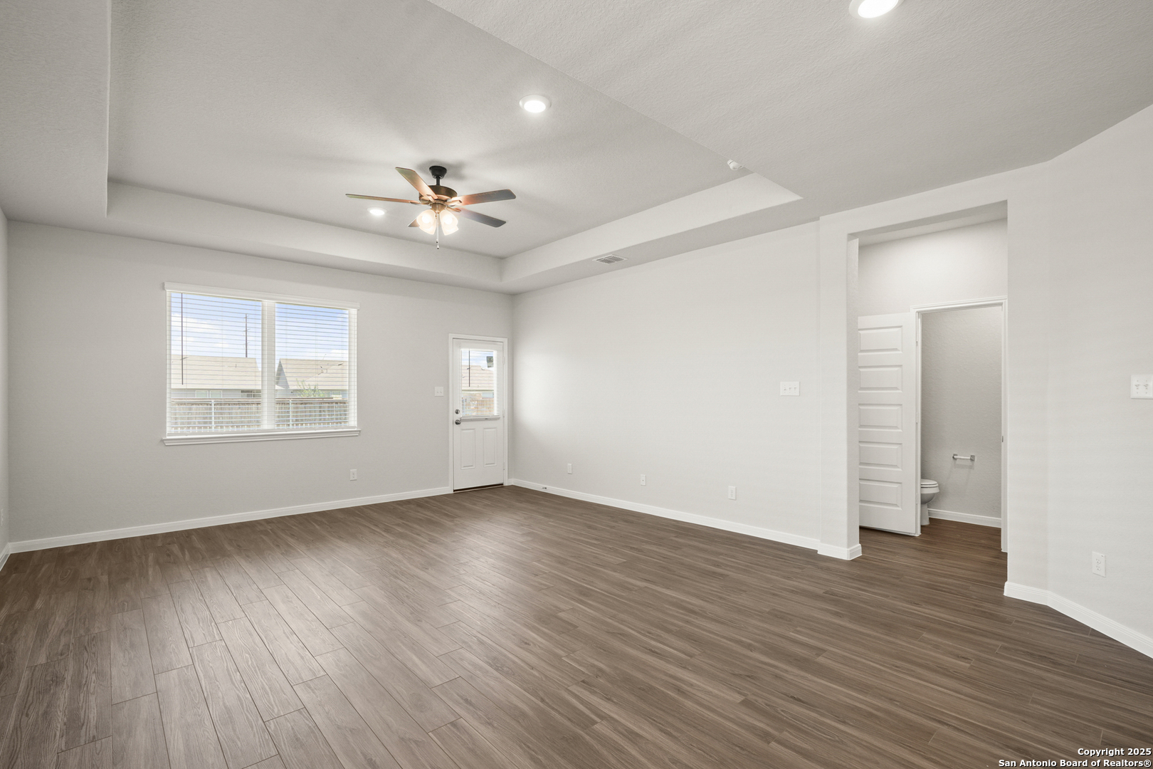 property viewer photo 8