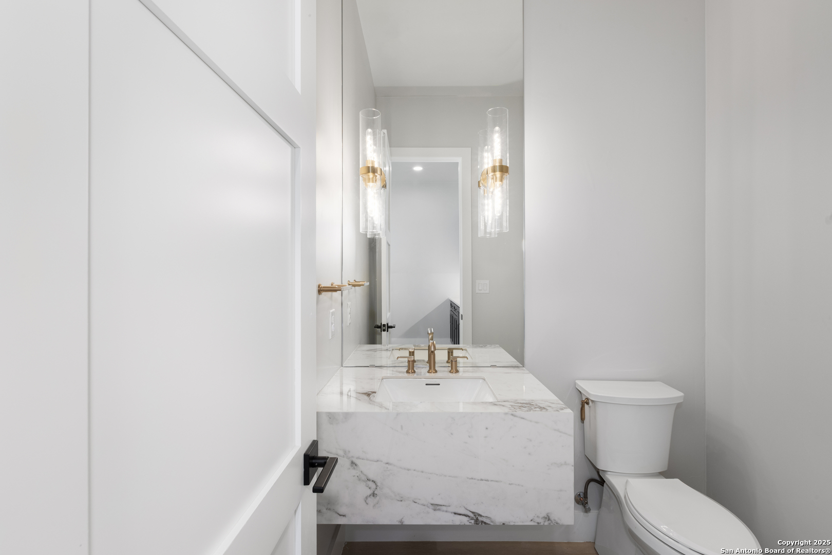 property viewer photo 24