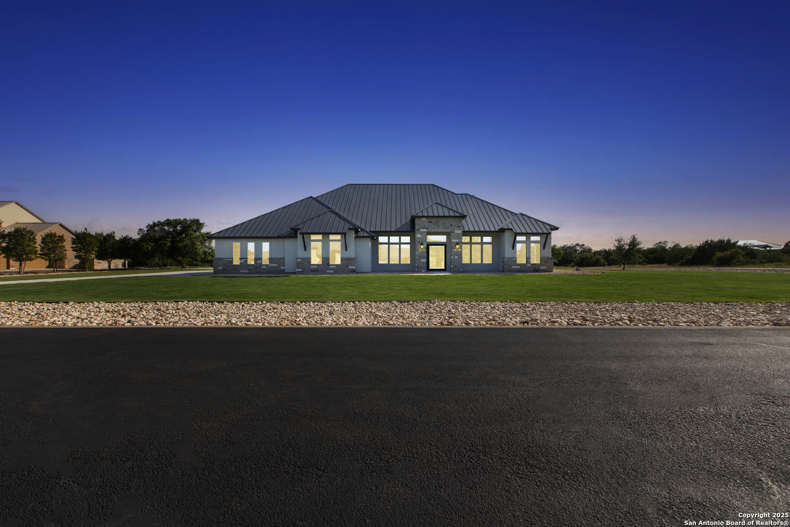 property viewer photo 30
