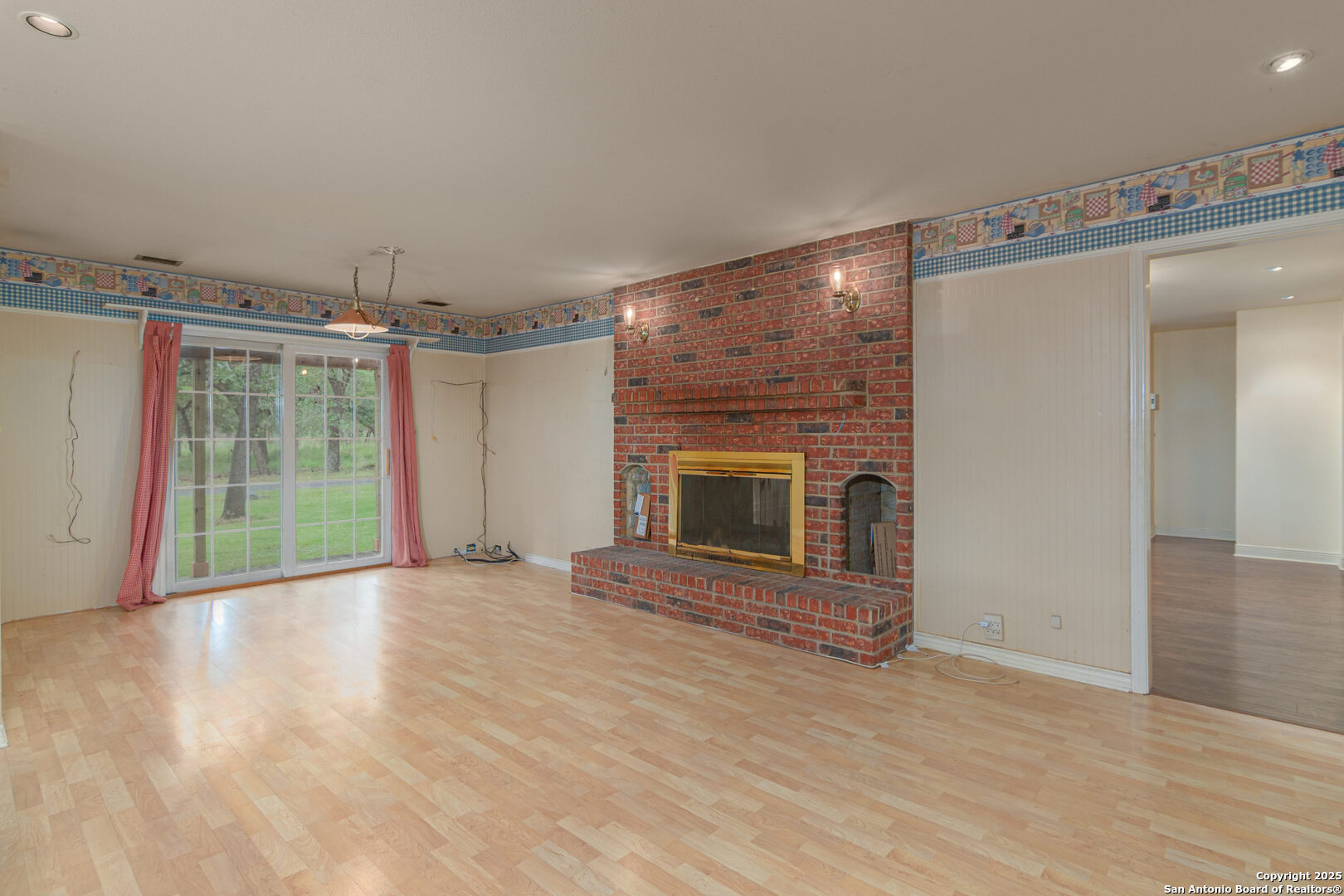 main property photo 29