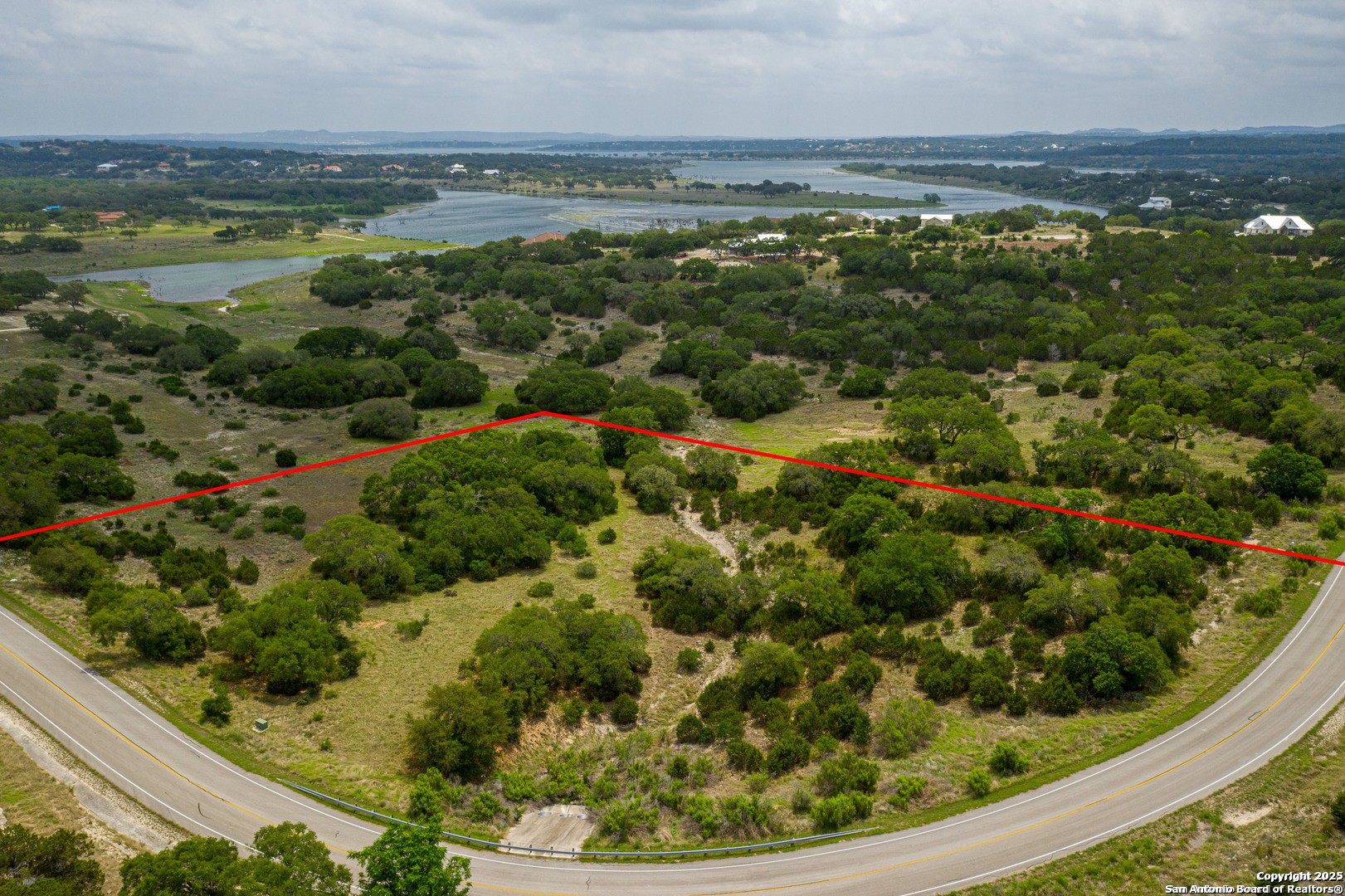 main property photo 16