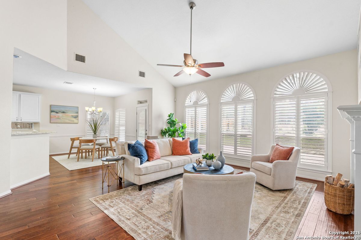 property viewer photo 12