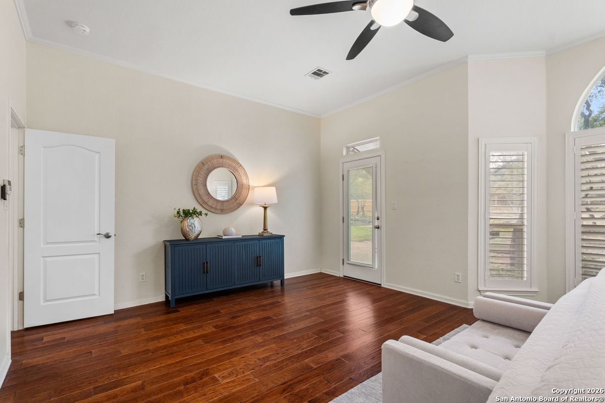property viewer photo 17