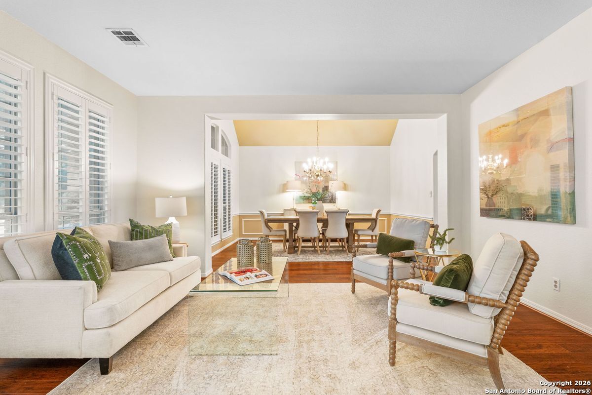 property viewer photo 2