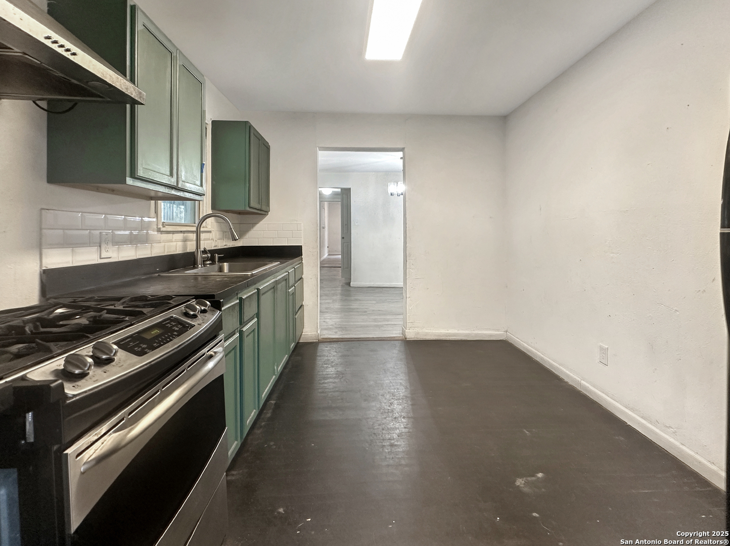 property viewer photo 15