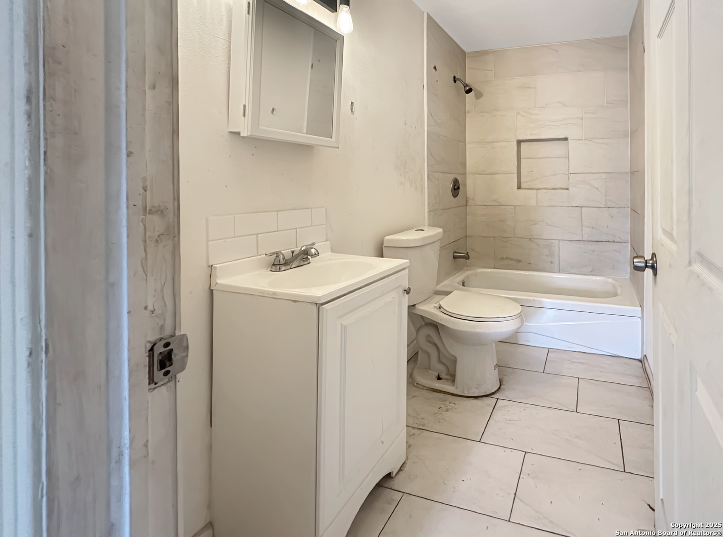 property viewer photo 17