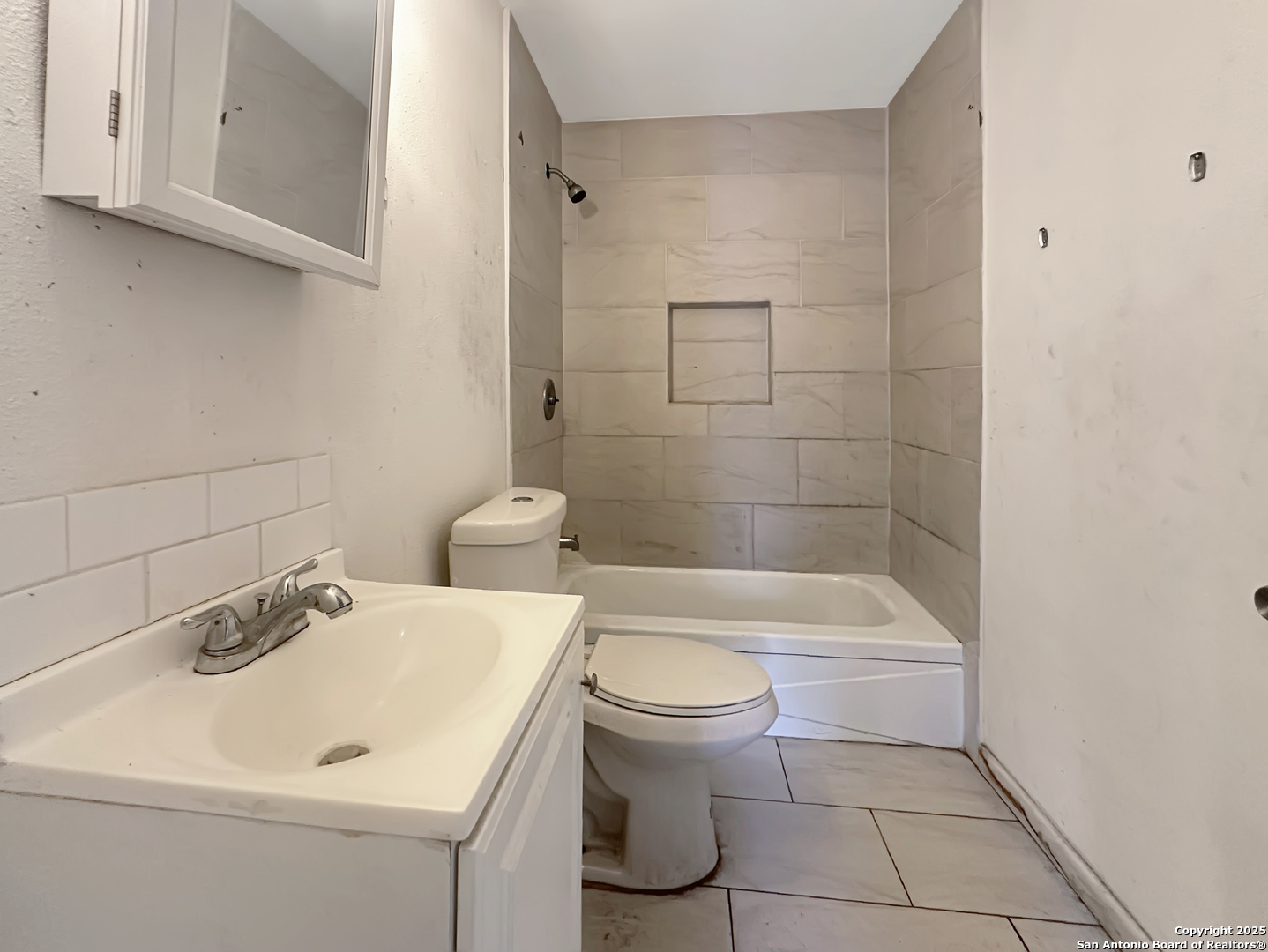 property viewer photo 22
