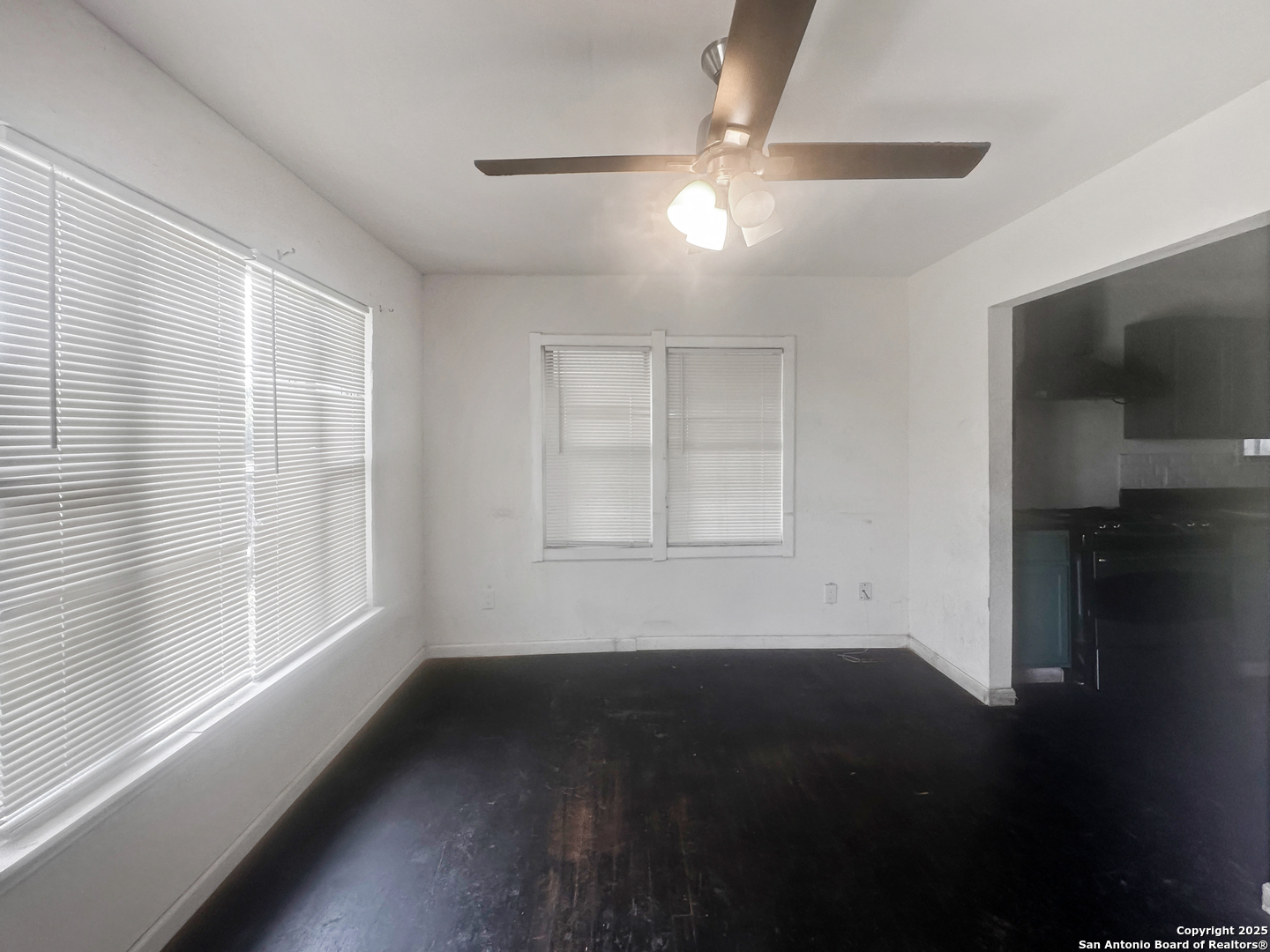 property viewer photo 5