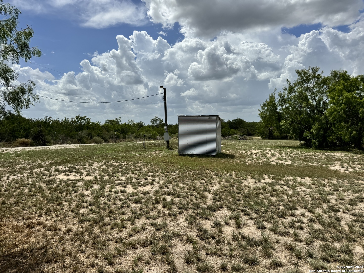 main property photo 11
