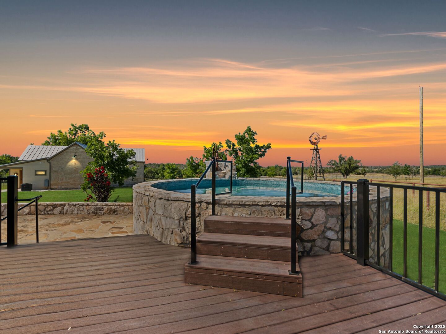 main property photo 36
