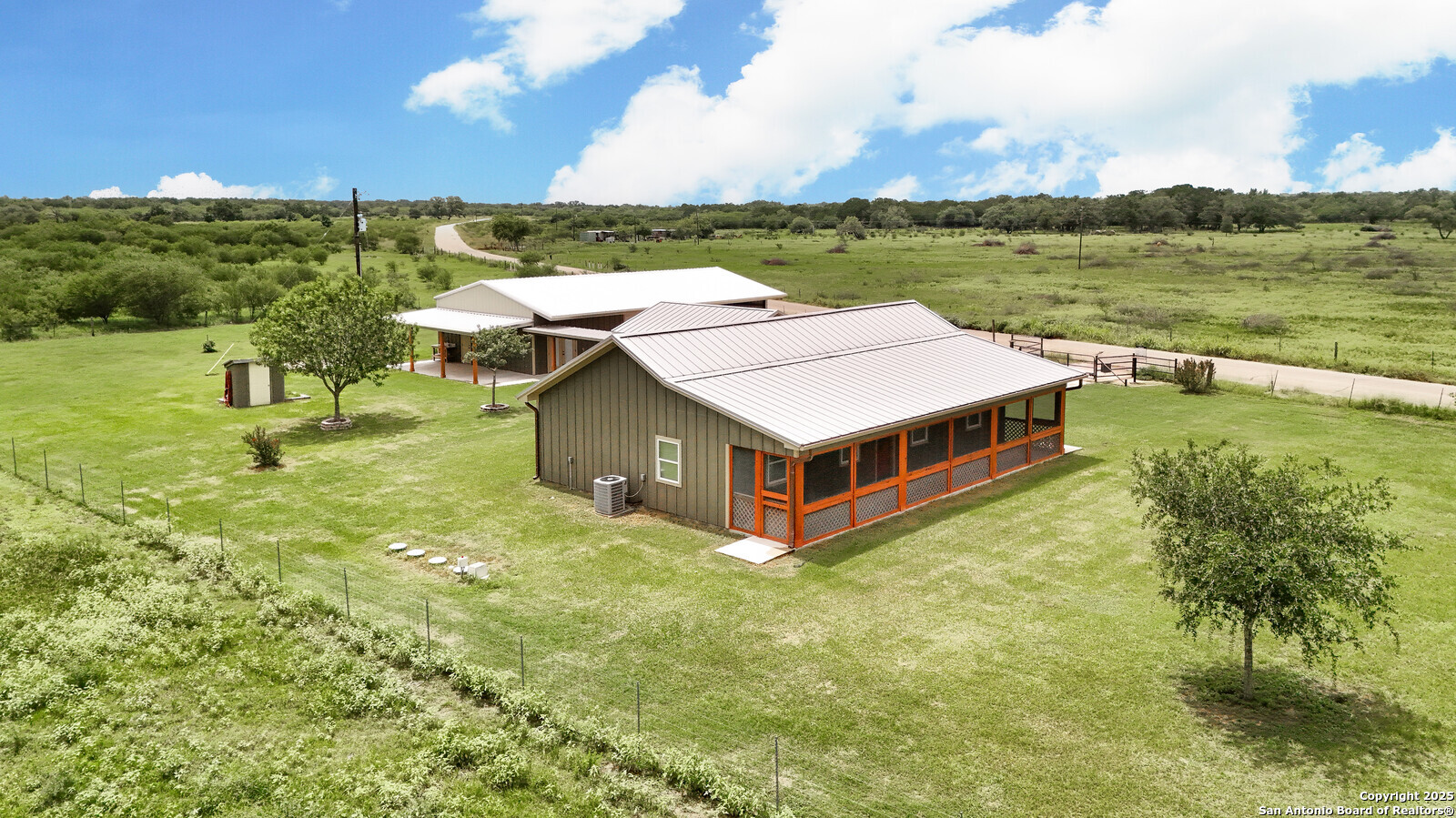 main property photo 31
