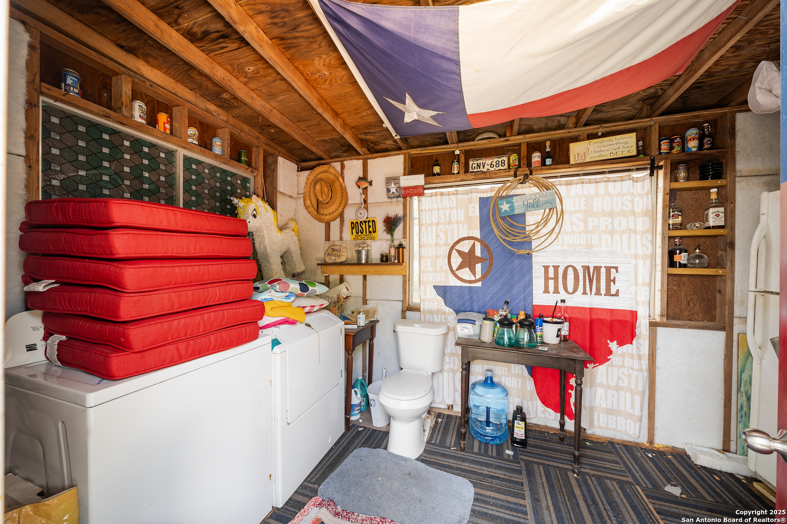 main property photo 28