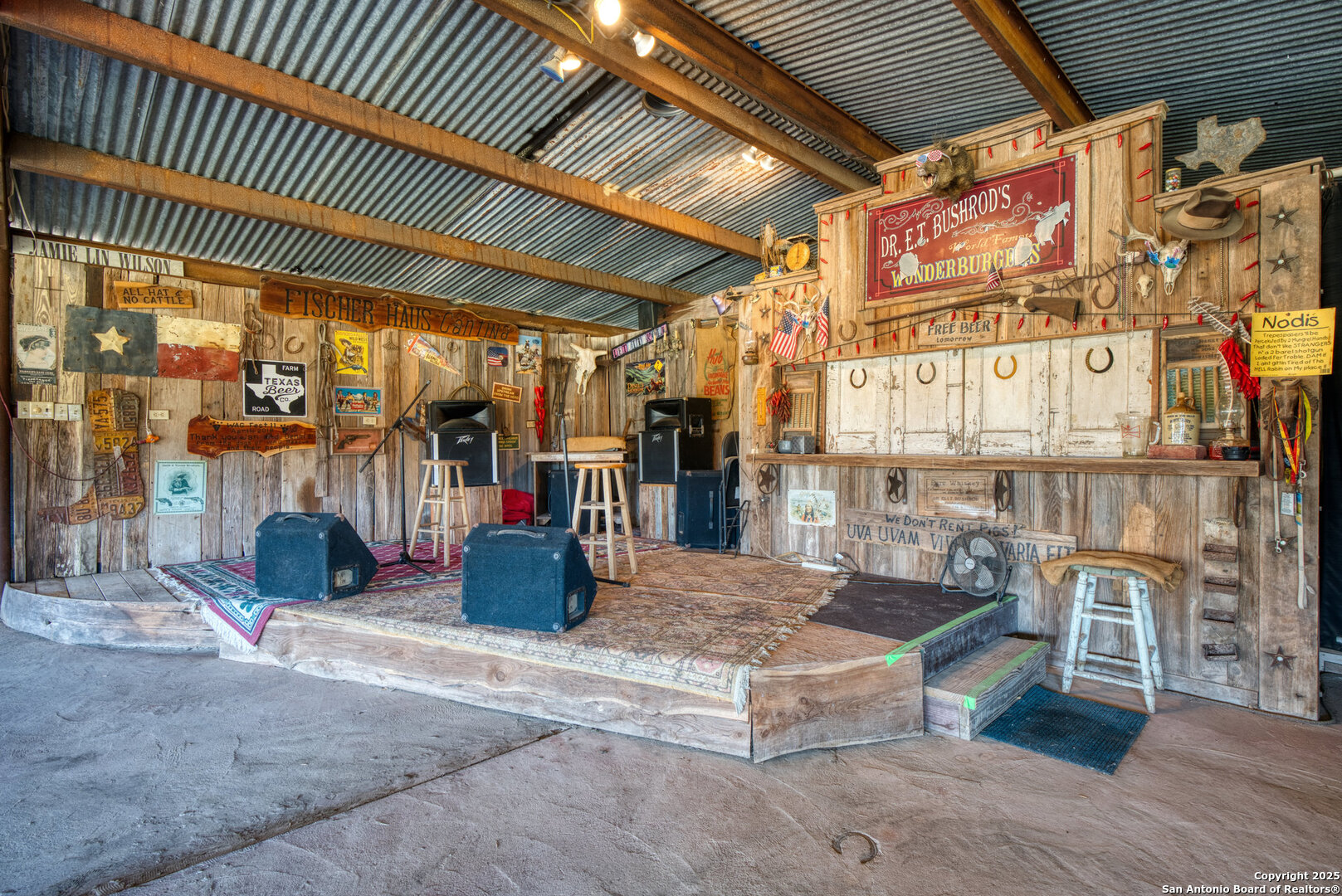 main property photo 12