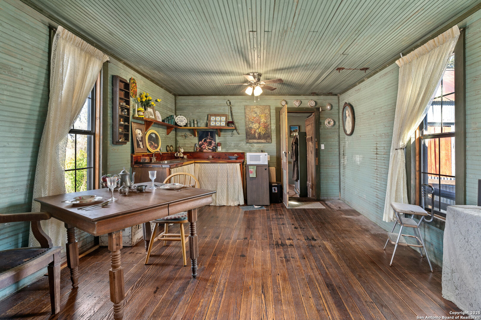 main property photo 23