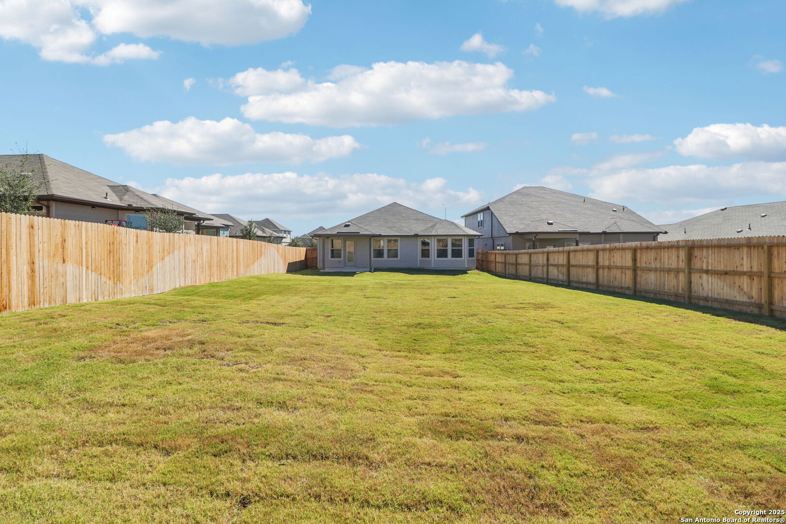 property viewer photo 41