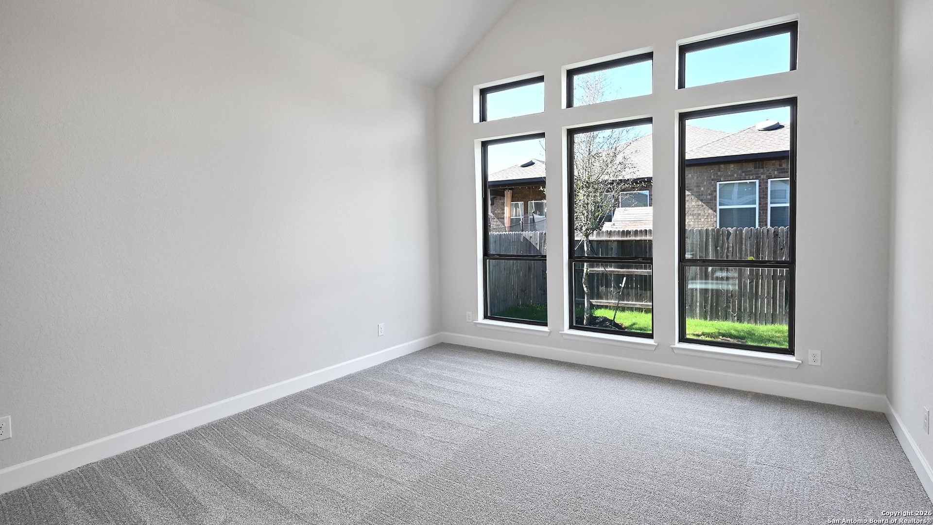 property viewer photo 12