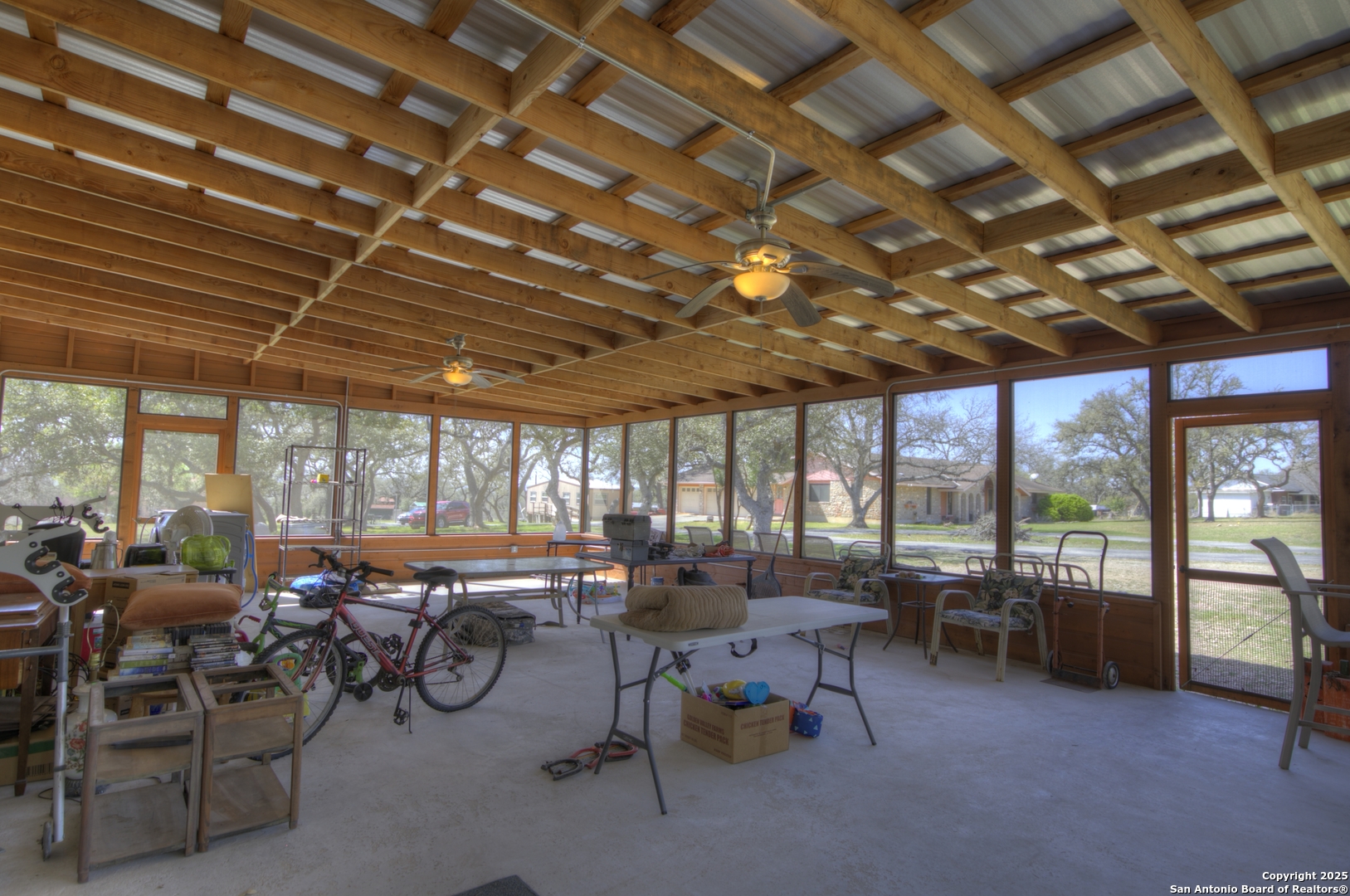 property viewer photo 45