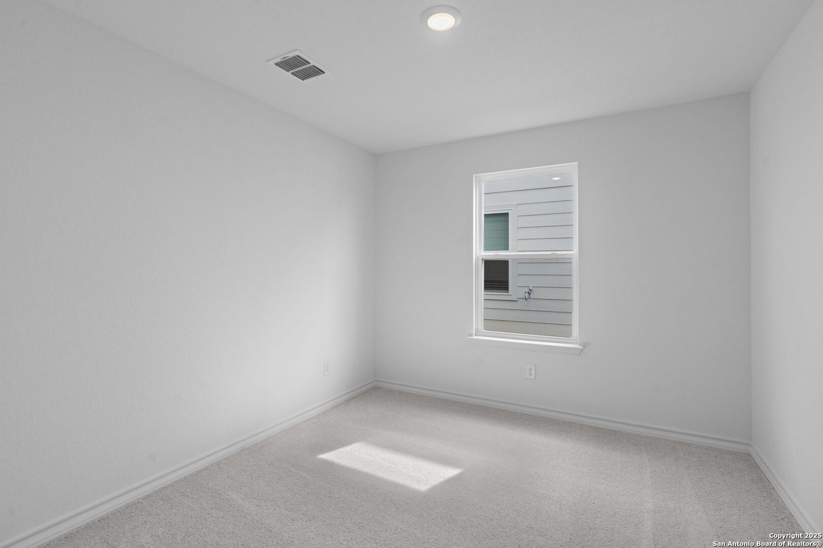 property viewer photo 9