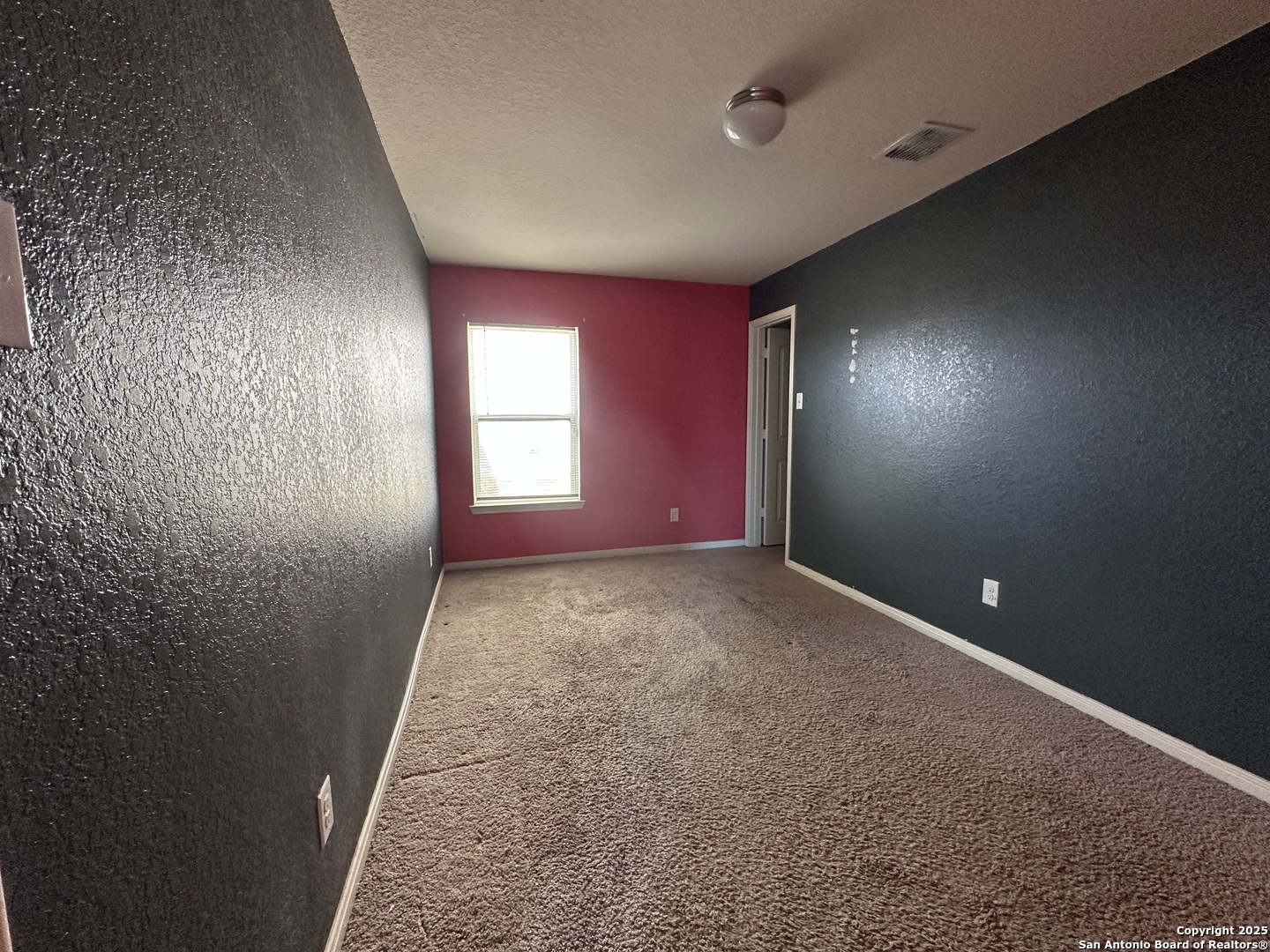 property viewer photo 18