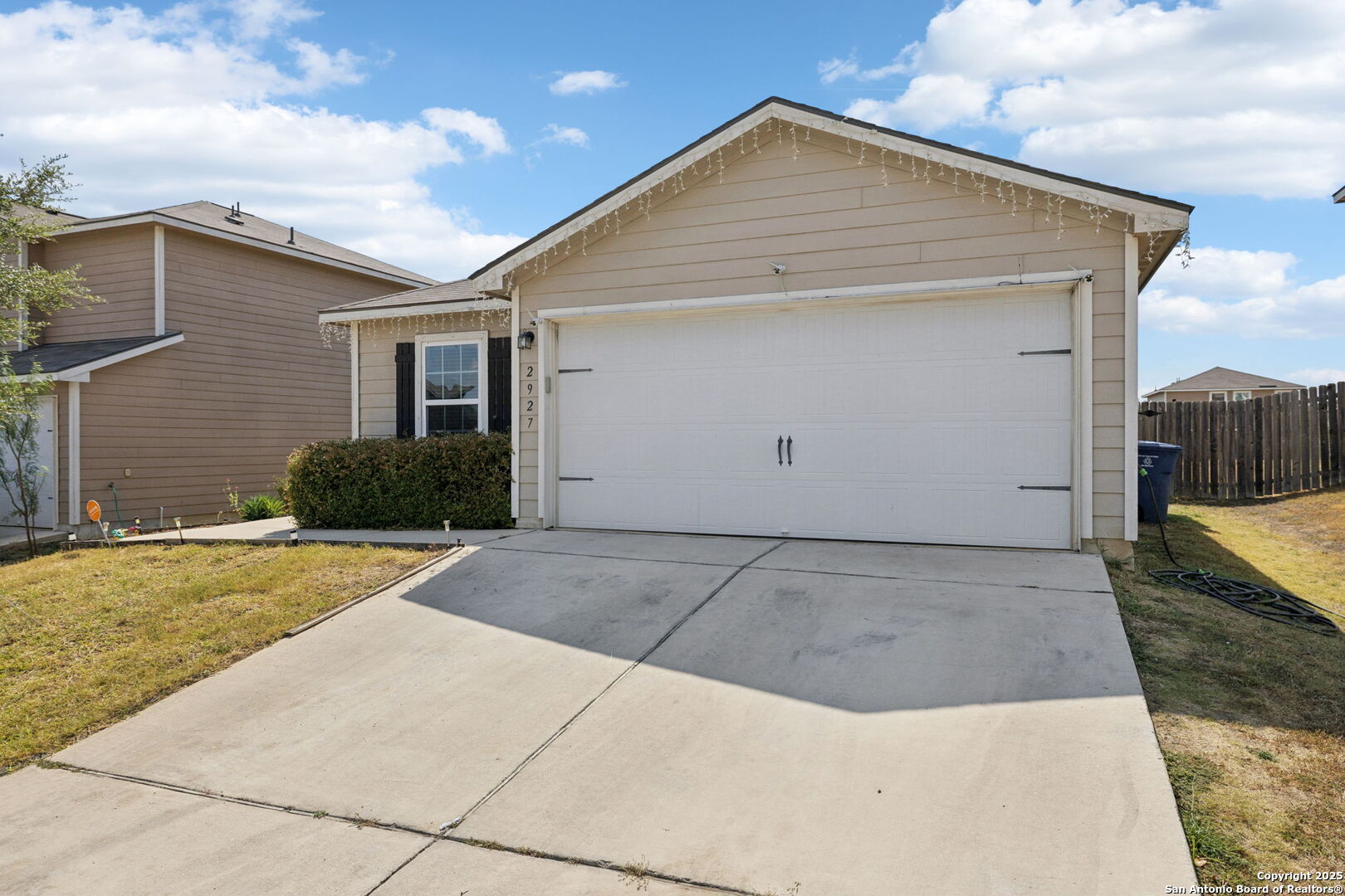 property viewer photo 2