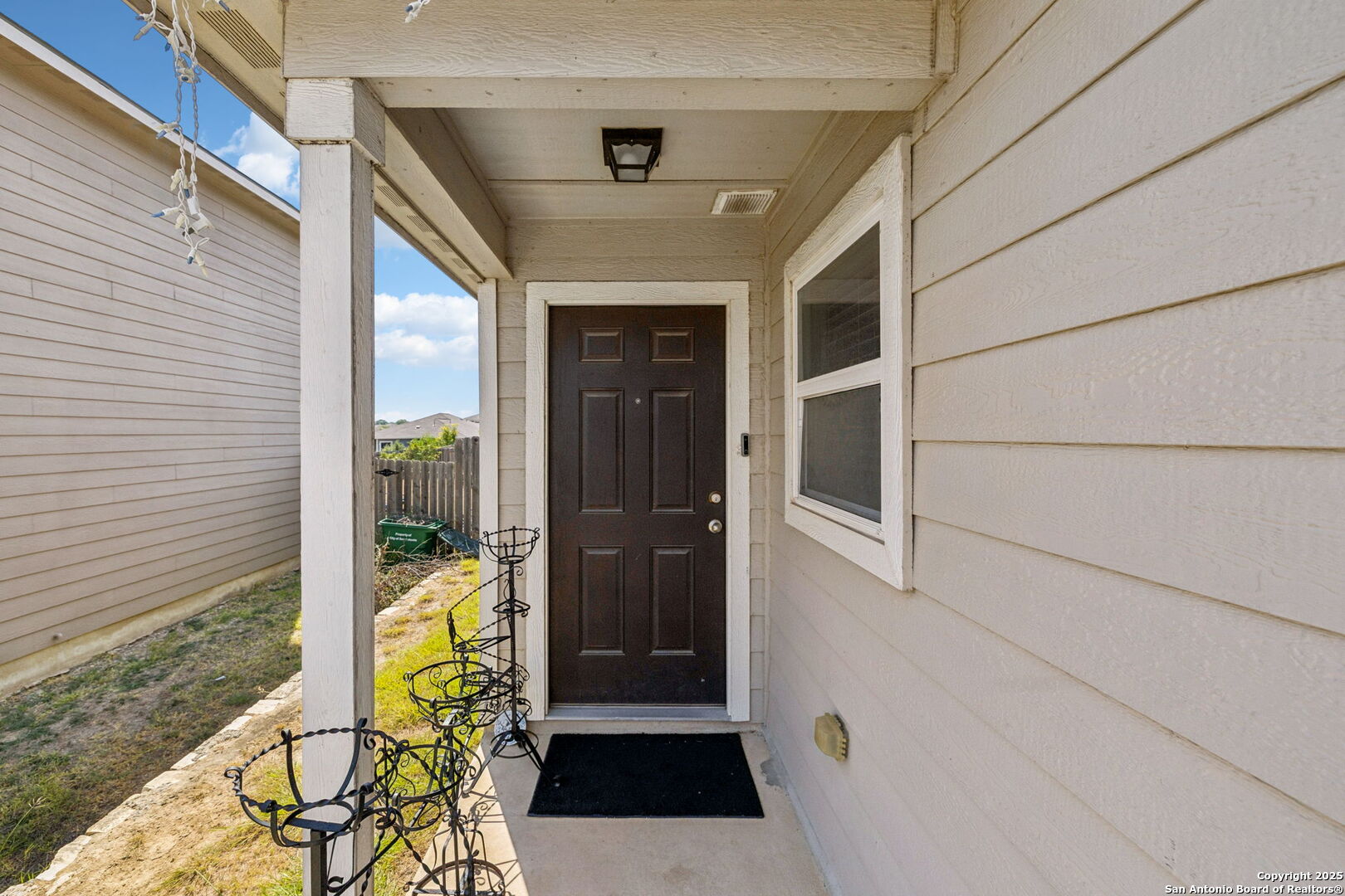 property viewer photo 4