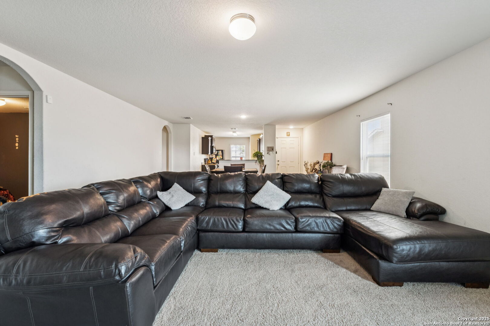 property viewer photo 7