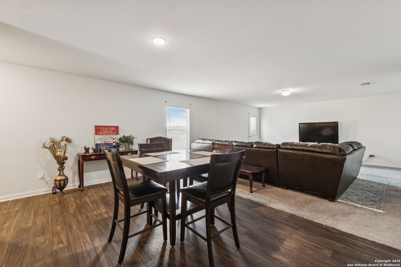 property viewer photo 8