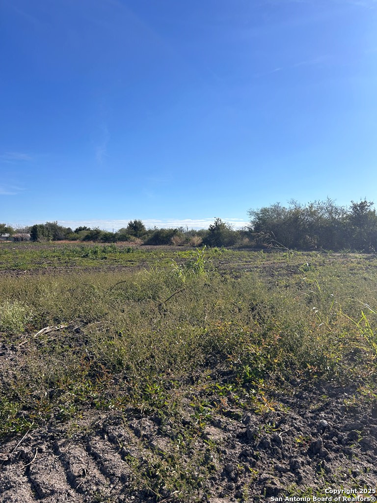 main property photo 17