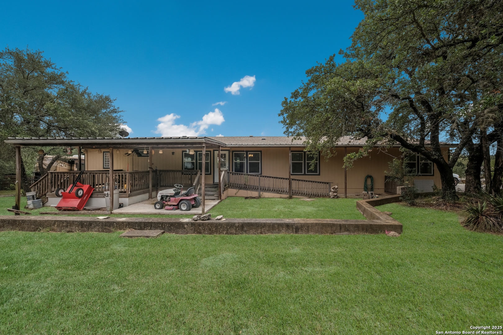 main property photo 29