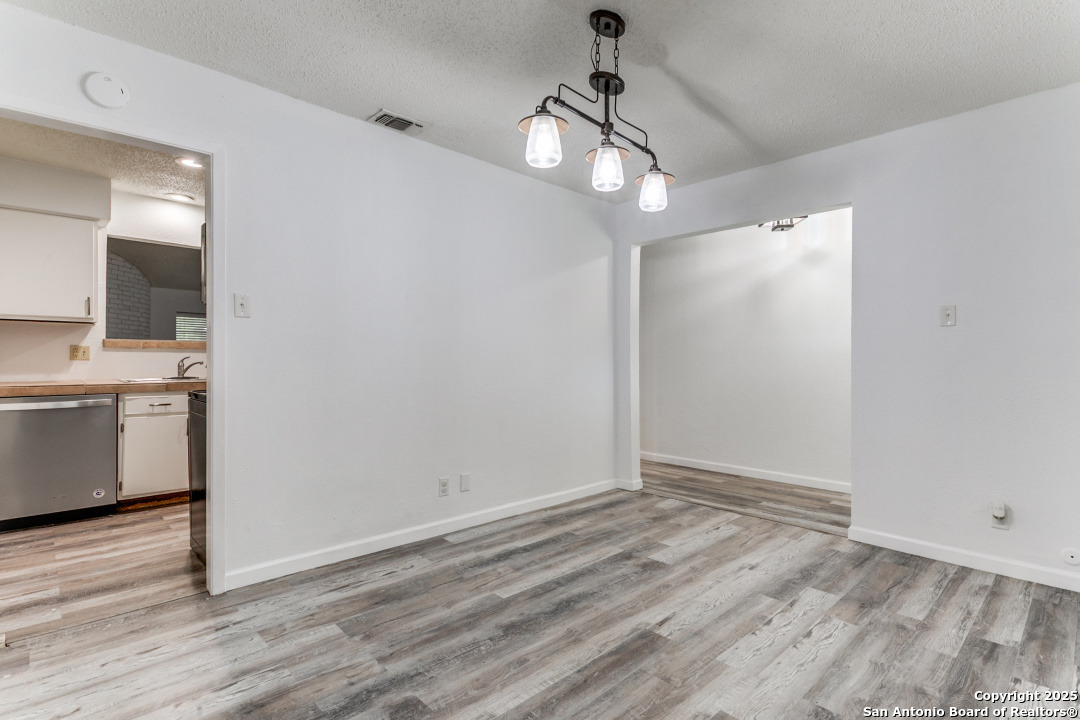 property viewer photo 8