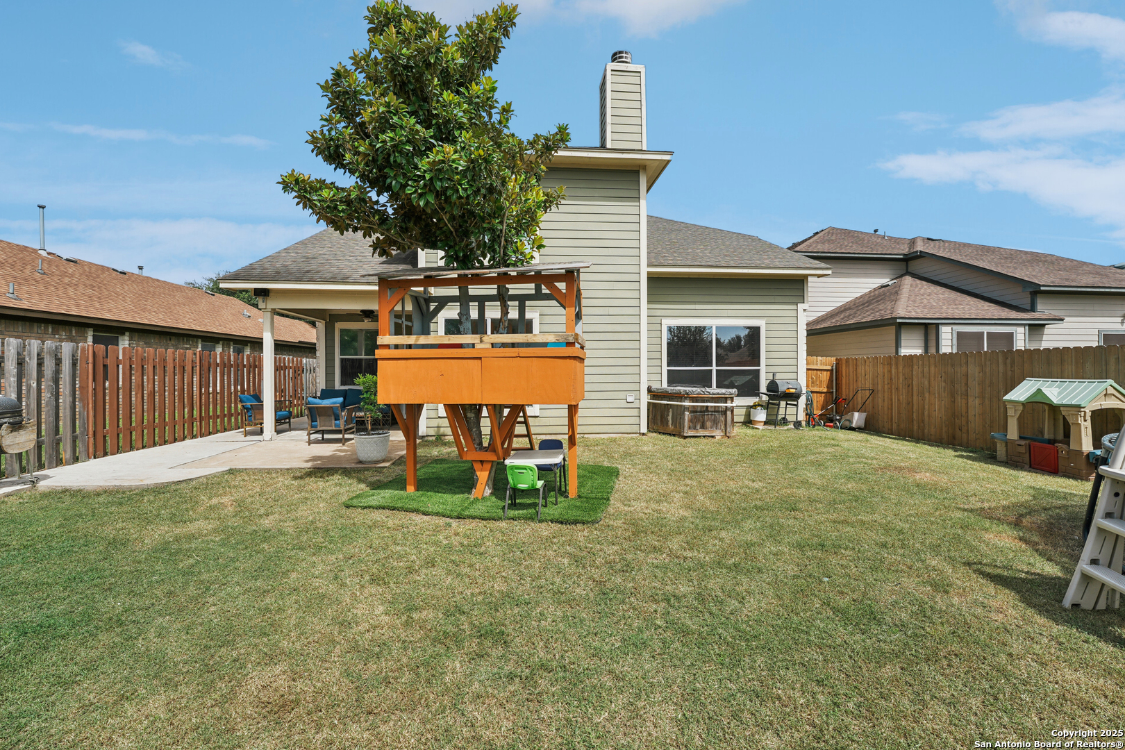 main property photo 27