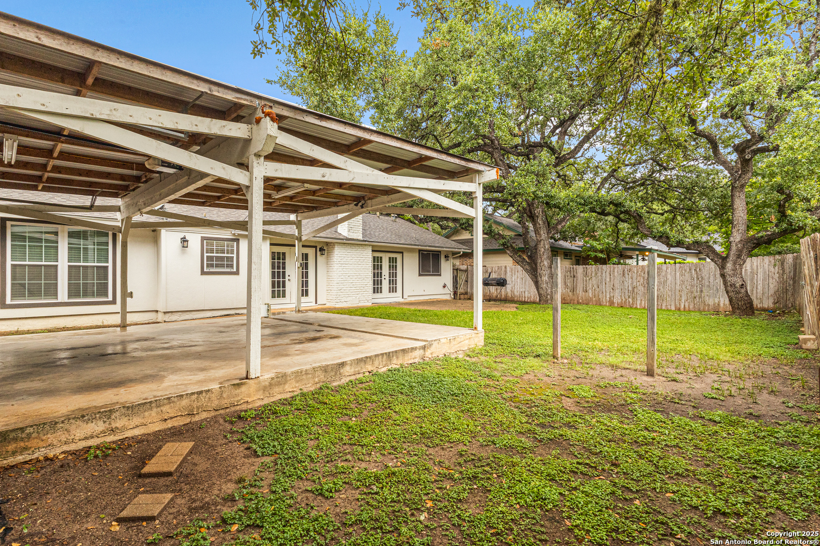 main property photo 20