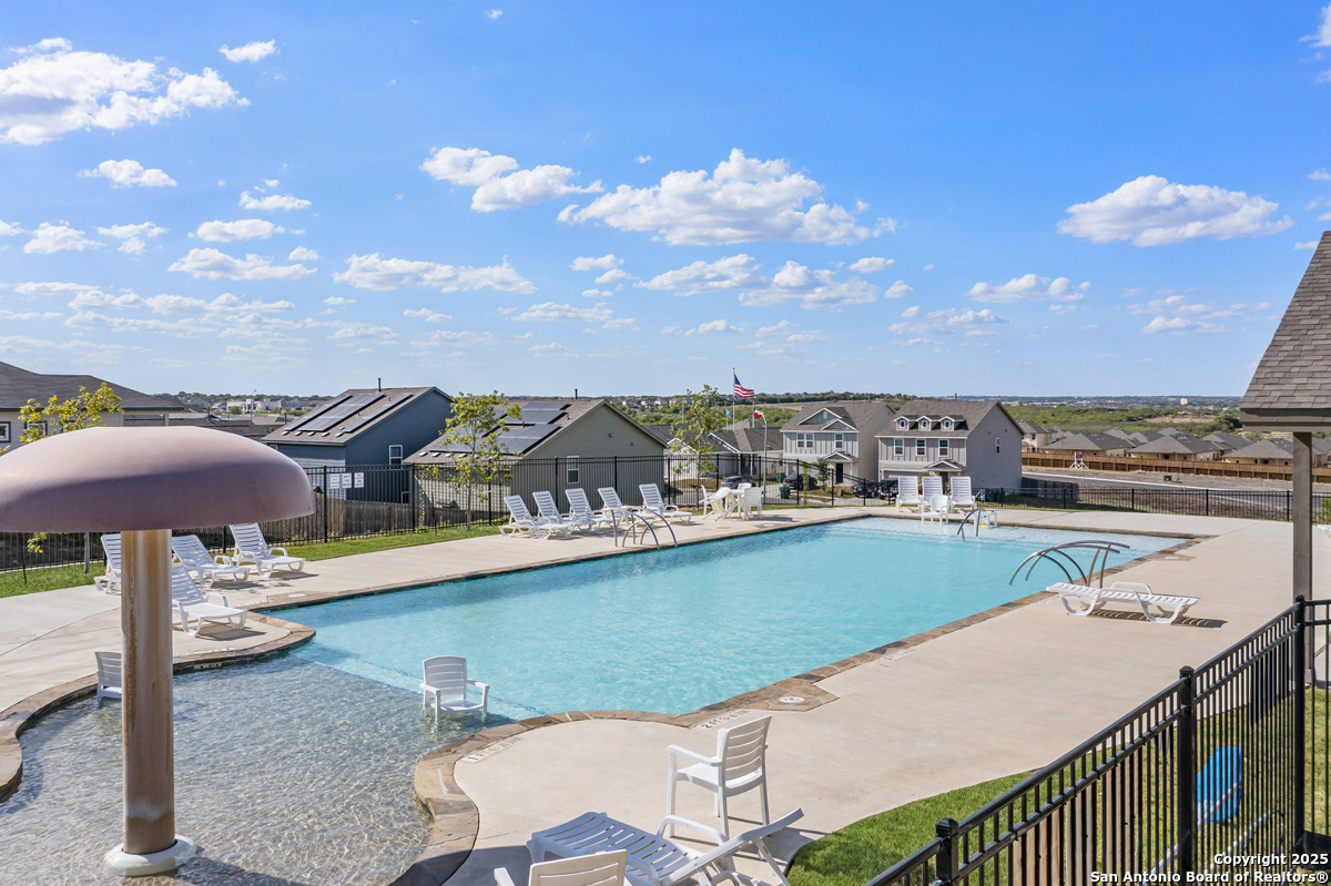 property viewer photo 2
