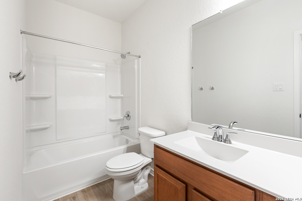 property viewer photo 24
